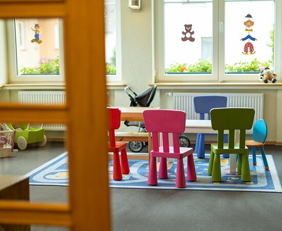 Lichtdurchfluteter Kinder-Spielraum