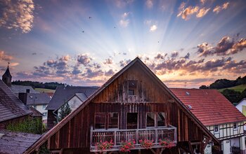 Sonnenaufgang über dem Ottonenhof