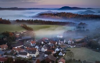 Ottonenhof im Herbst